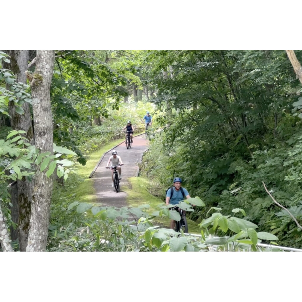 Kamui Kotan – Guided 2 Hour E-bike Tour